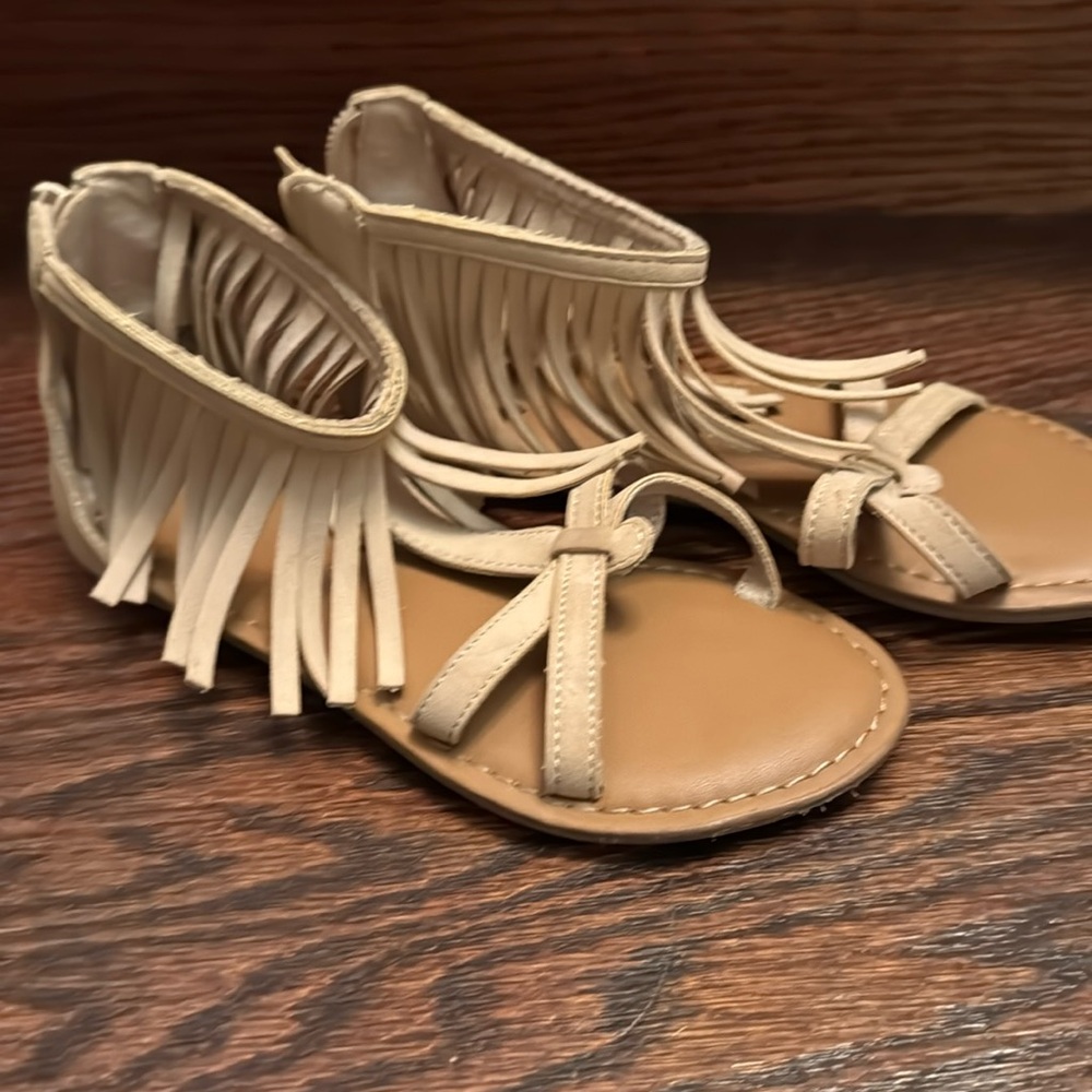 GAP KIDS Toddler Girls Fringe Sandal - size 13